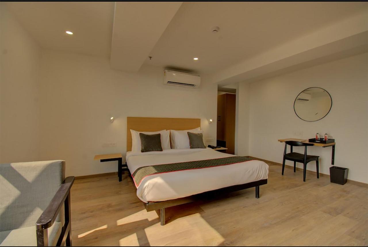Shagun Hotel 바도다라 외부 사진