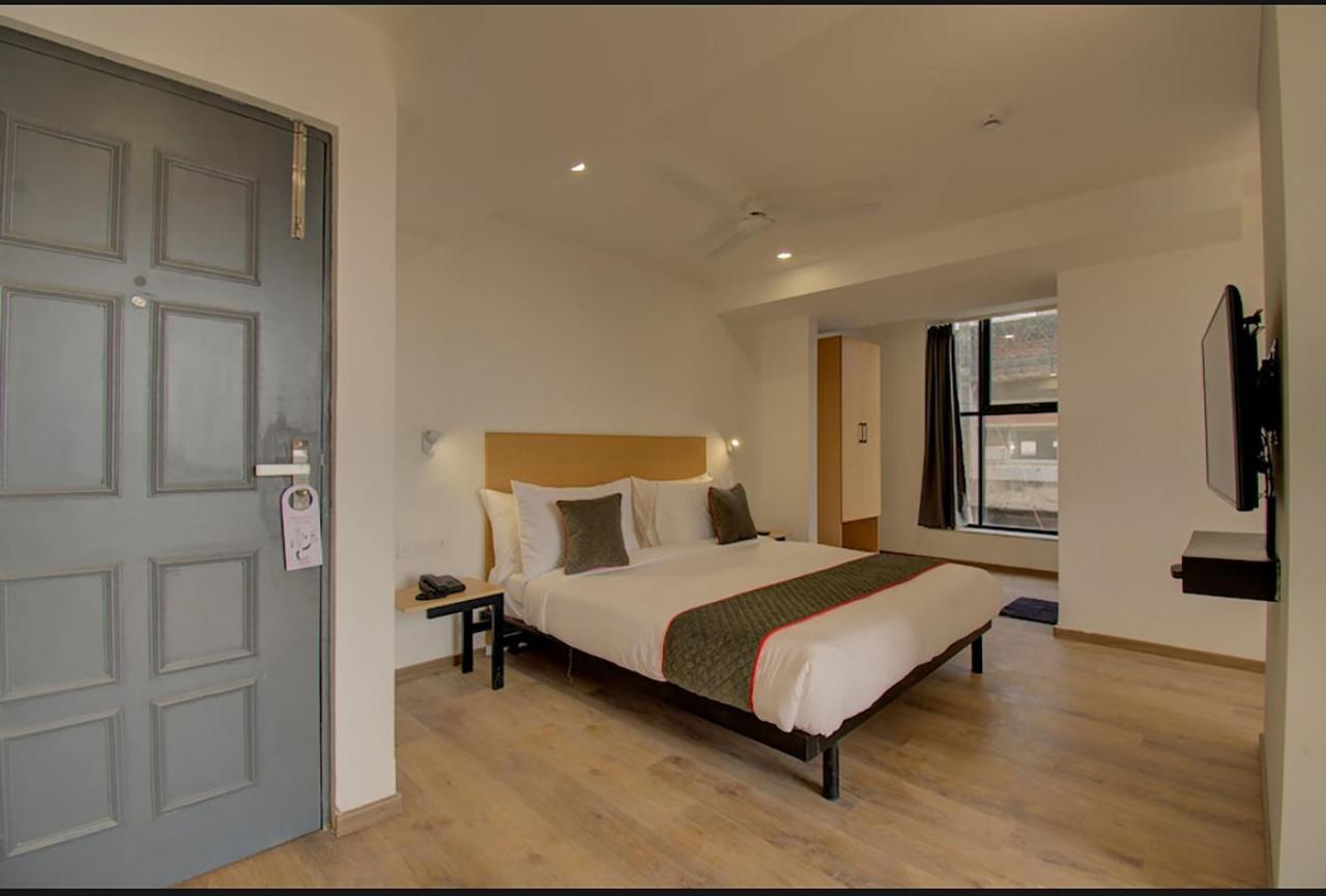 Shagun Hotel 바도다라 외부 사진