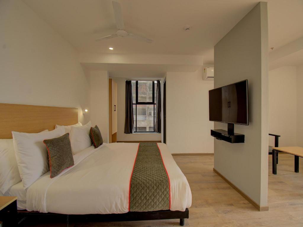 Shagun Hotel 바도다라 외부 사진