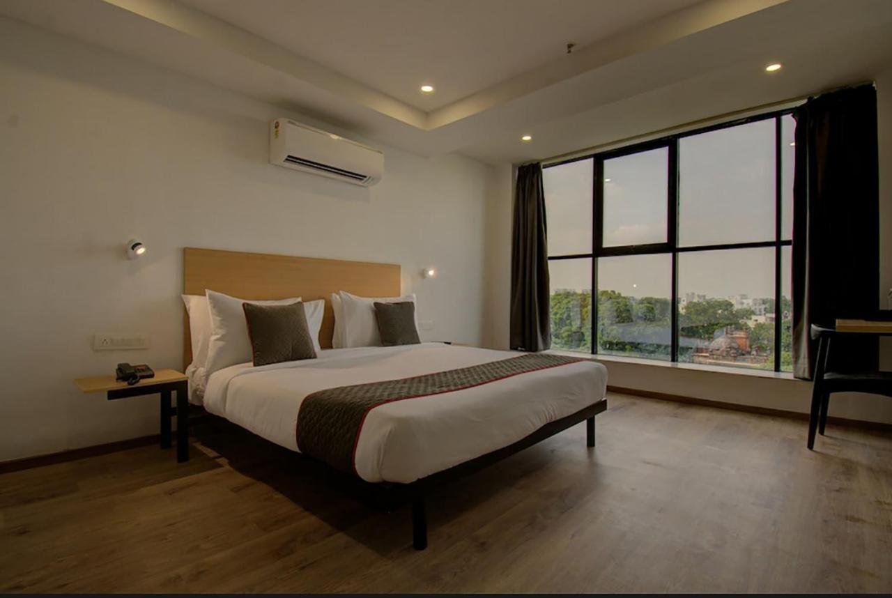 Shagun Hotel 바도다라 외부 사진